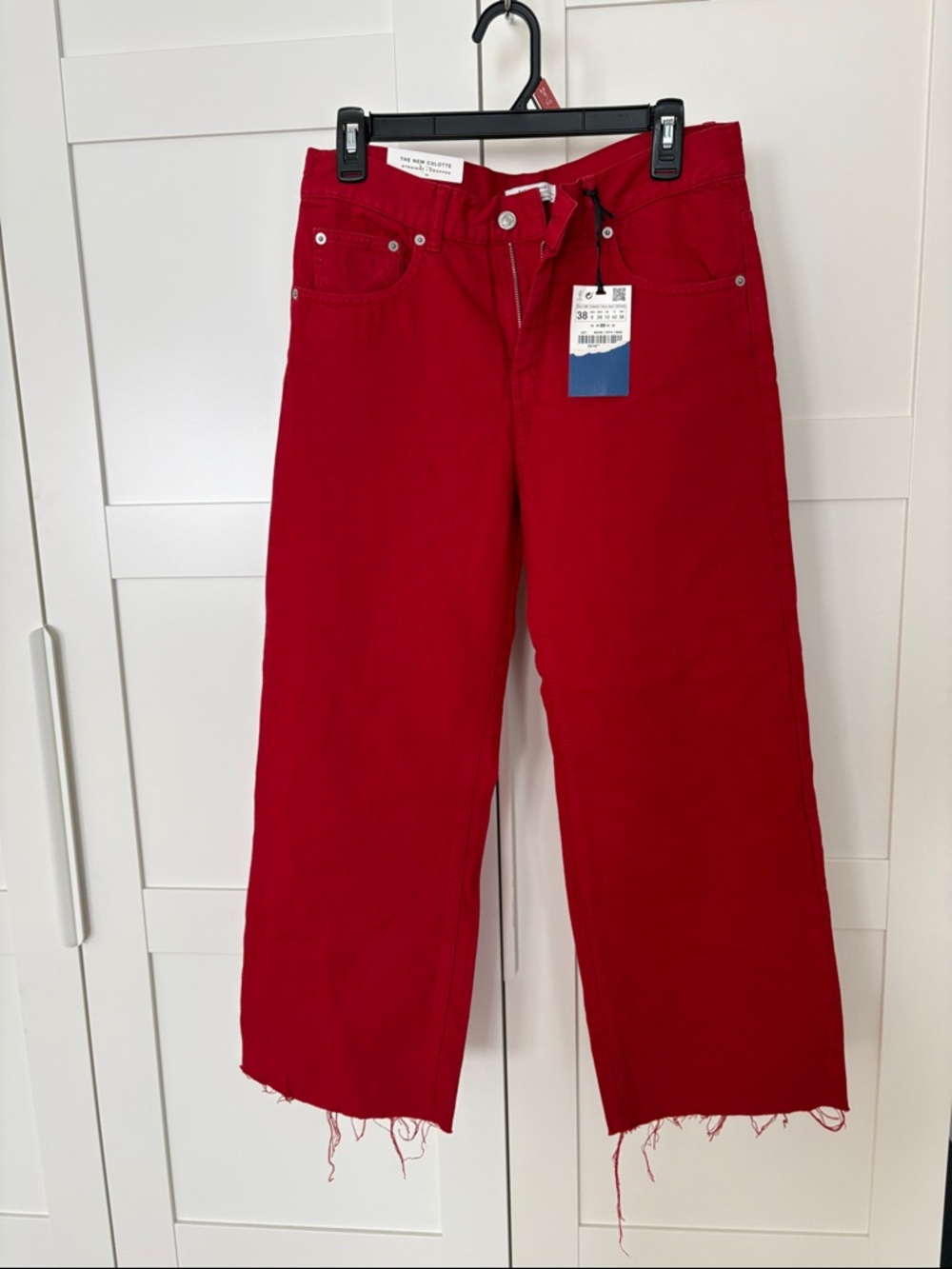 Zara Women's Straight-Leg Jeans in Bright Red NWT